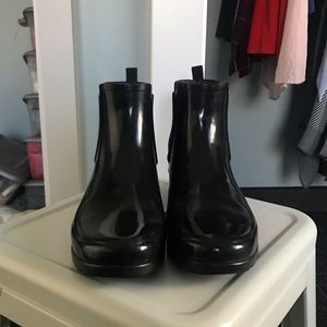 HUNTER RAIN BOOTS